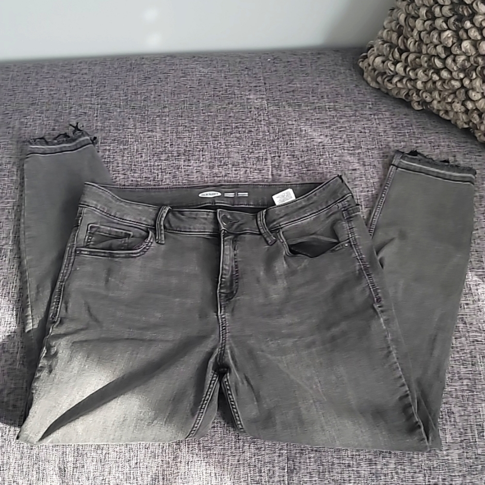 Old Navy Rockstar Super Skinny Jeans